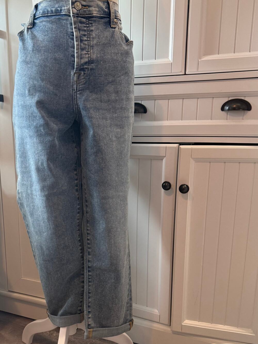 7 for All Mankind Josefina Feminine Boyfriend thimble jeans 32 NWT